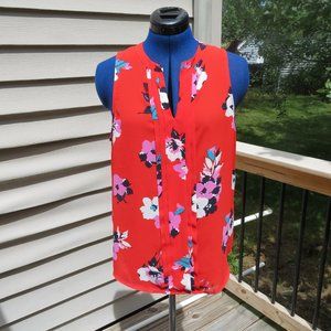 Market & Spruce Breyson Pleated Detail Top-Size M